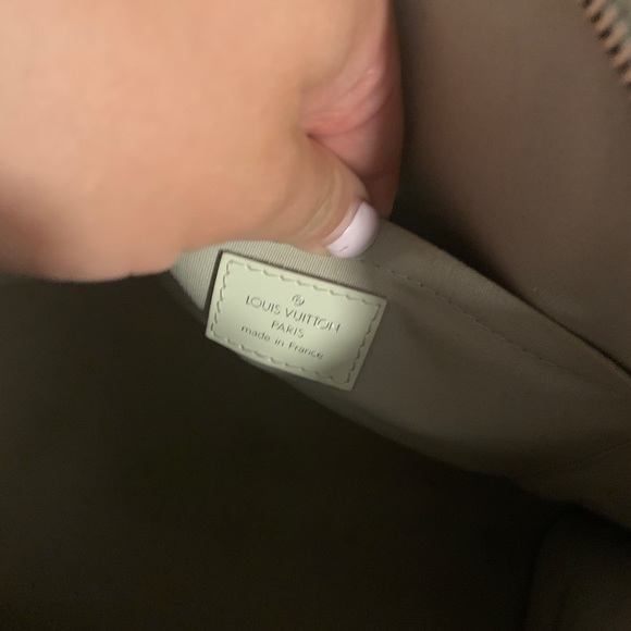 Authentic Louis Vuitton Madeline GM White Epi Leather Tote Bag - Picture 8 of 11